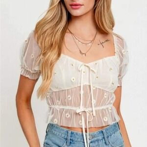 Le Lis Daisy Embroidered Mesh Top Womens Medium Cream Puff Sleeve Cottagecore